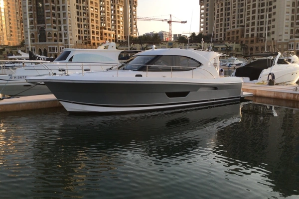 RIVIERA AUSTRALIA - 3600 SPORT YACHT - 2016