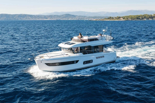 Swift Trawler 43 Fly